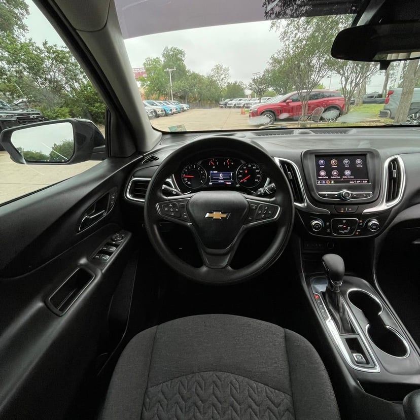 2023 Chevrolet Equinox - Image 12