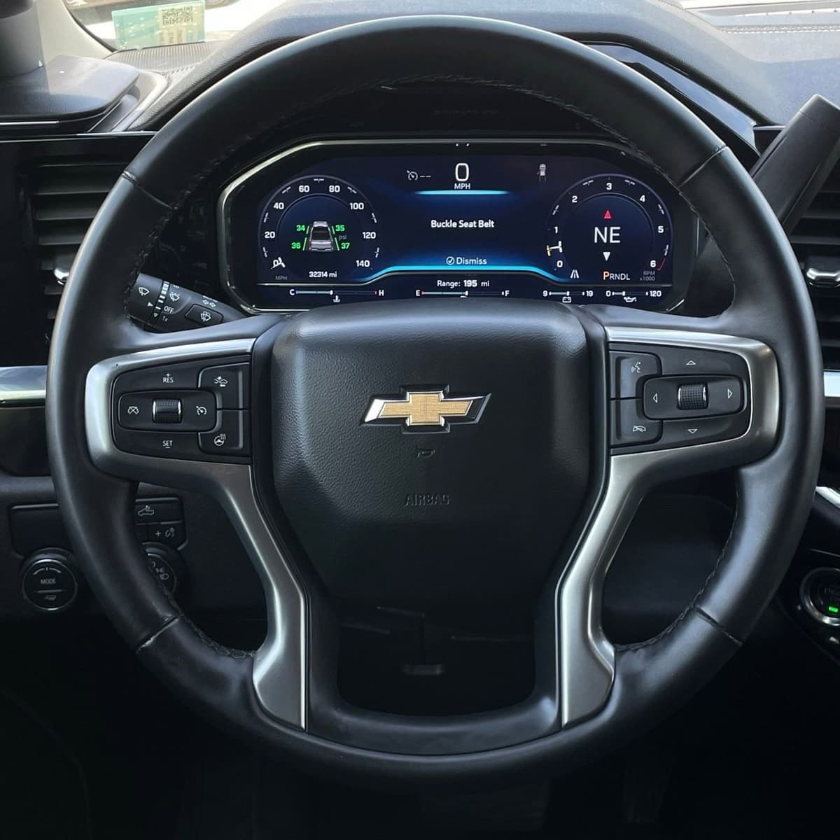 2025 Chevrolet Silverado 1500 - Image 13