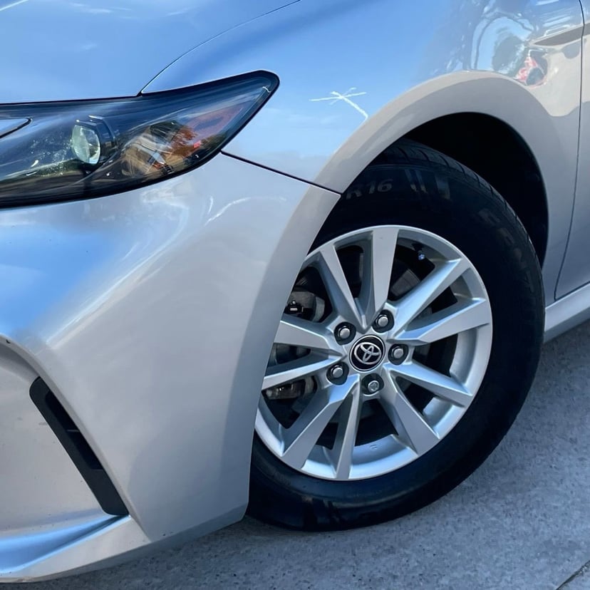 2025 Toyota Camry - Image 10