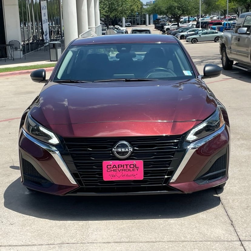 2024 Nissan Altima - Image 7