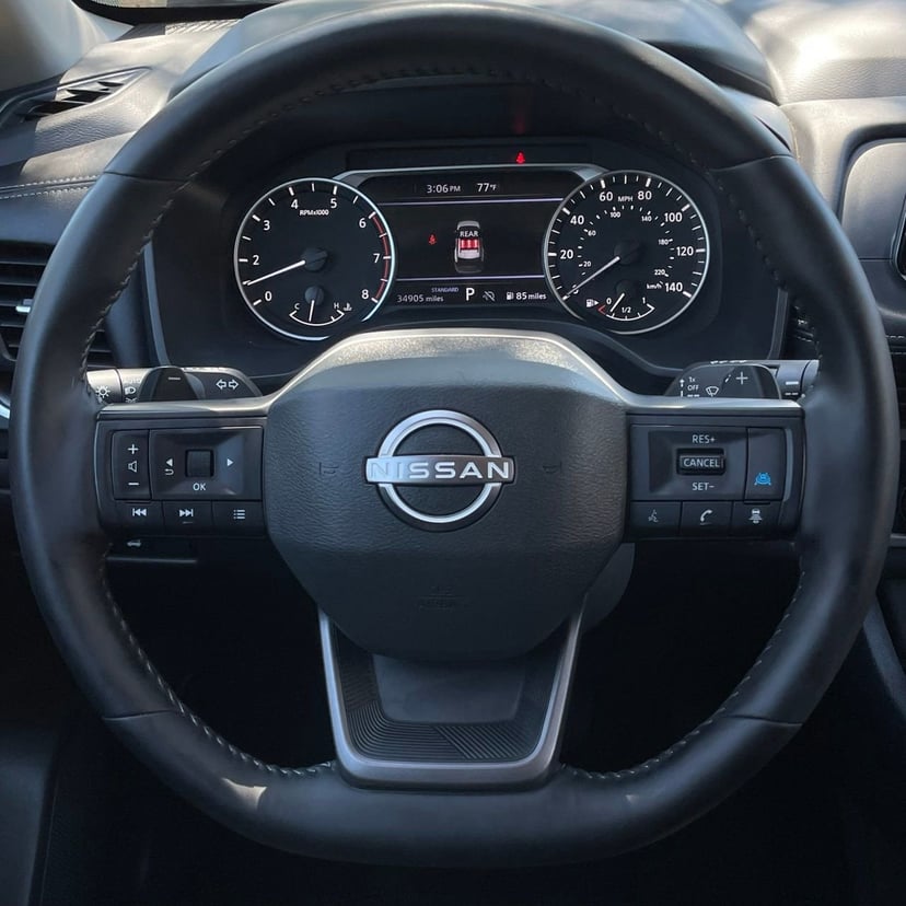 2025 Nissan Rogue - Image 12