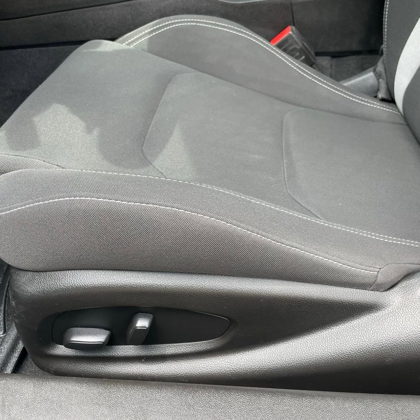 2023 Chevrolet Camaro - Image 22