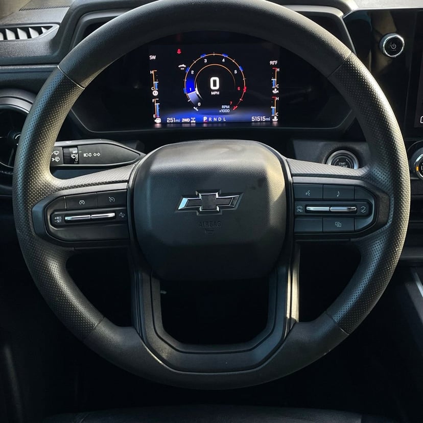 2023 Chevrolet Colorado - Image 13