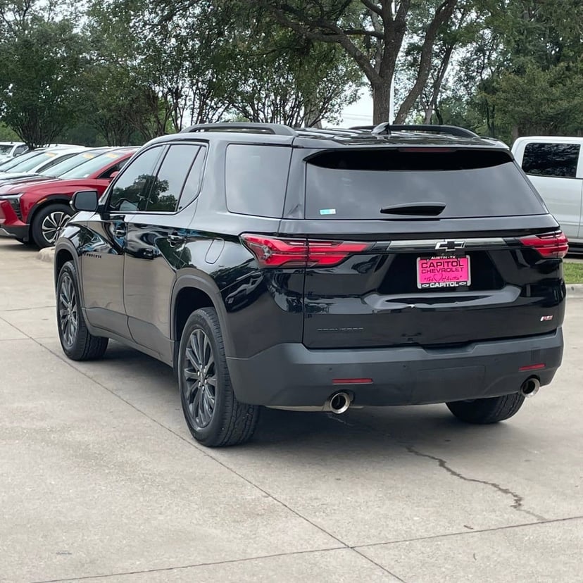 2022 Chevrolet Traverse - Image 4
