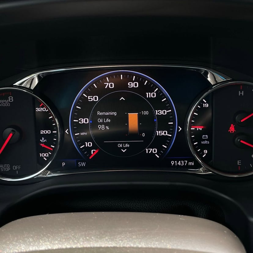 2023 GMC Acadia - Image 16