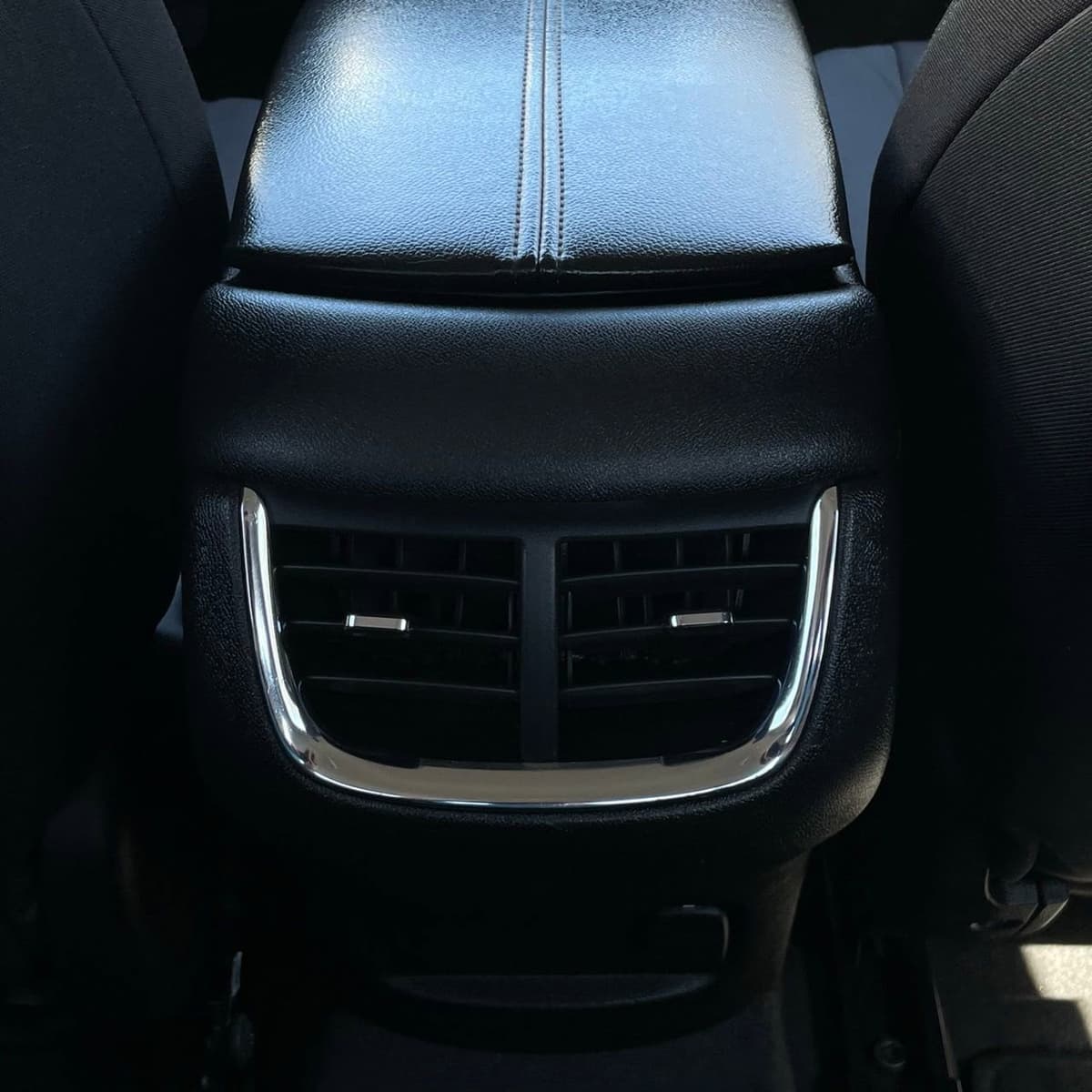 2024 Chevrolet Malibu - Image 25