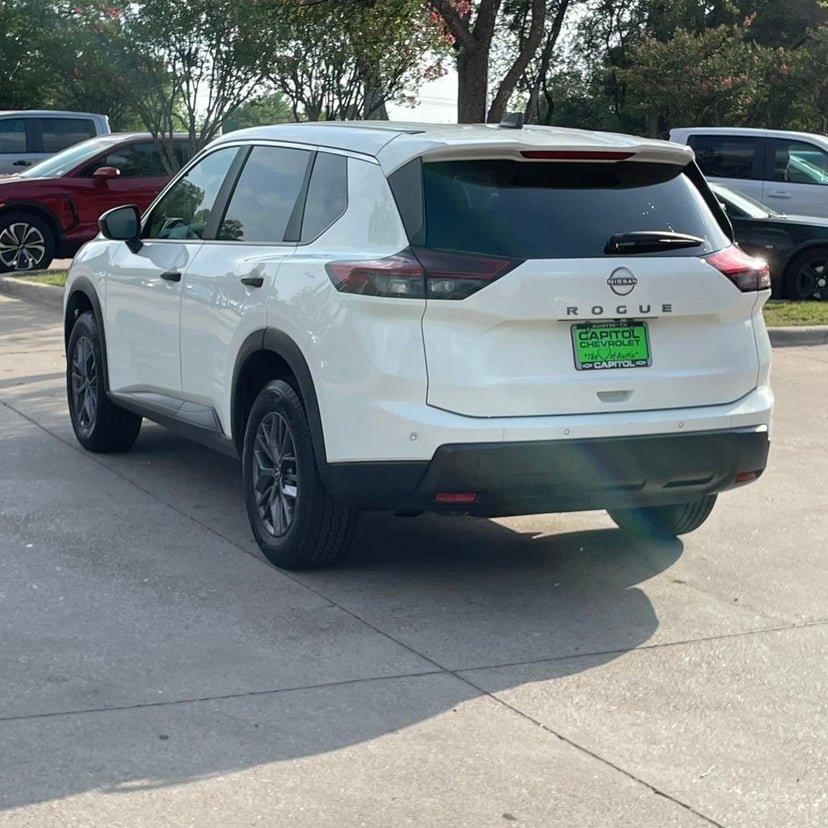 2024 Nissan Rogue - Image 4