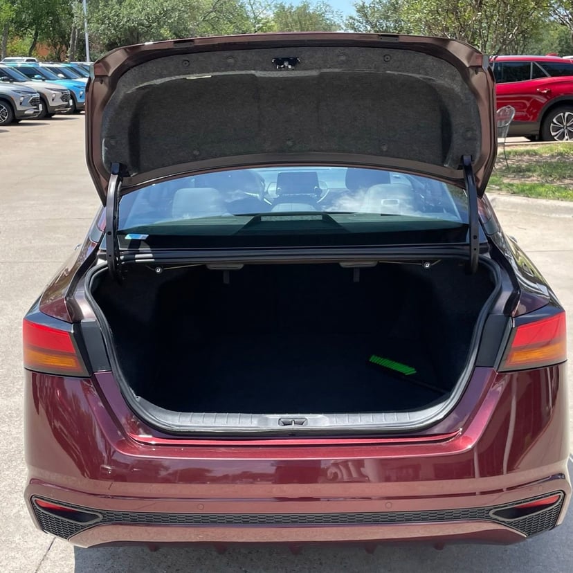 2024 Nissan Altima - Image 26