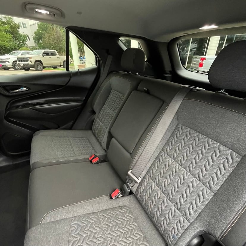 2023 Chevrolet Equinox - Image 24