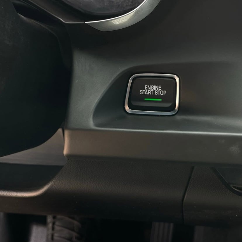 2018 Chevrolet Camaro - Image 16