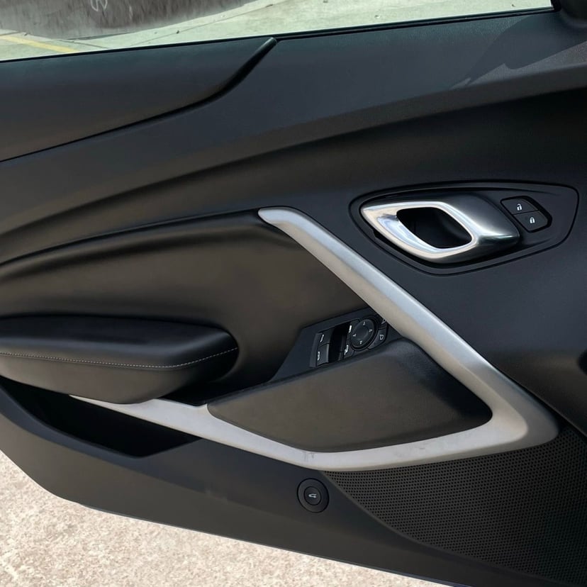 2018 Chevrolet Camaro - Image 20