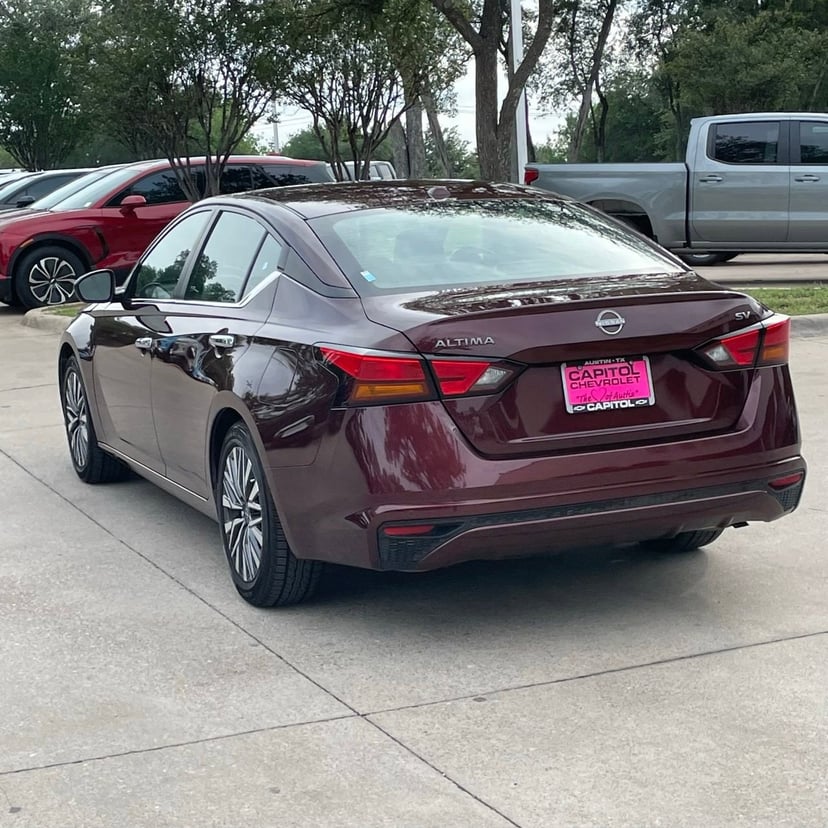 2024 Nissan Altima - Image 4