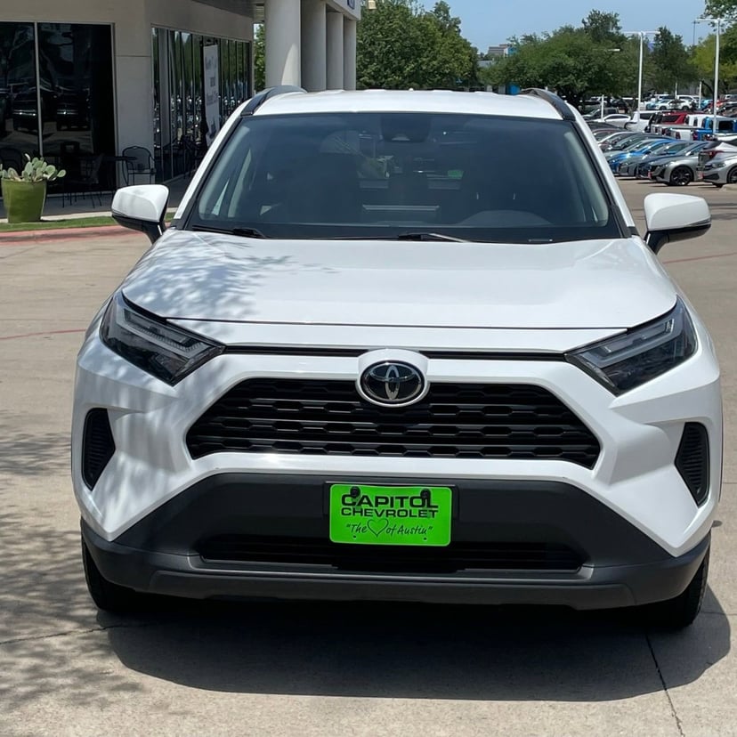 2023 Toyota RAV4 - Image 7