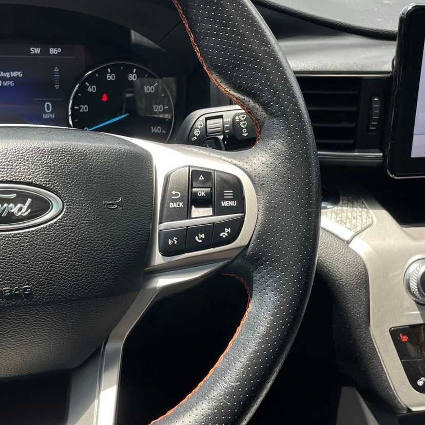 2022 Ford Explorer - Image 14