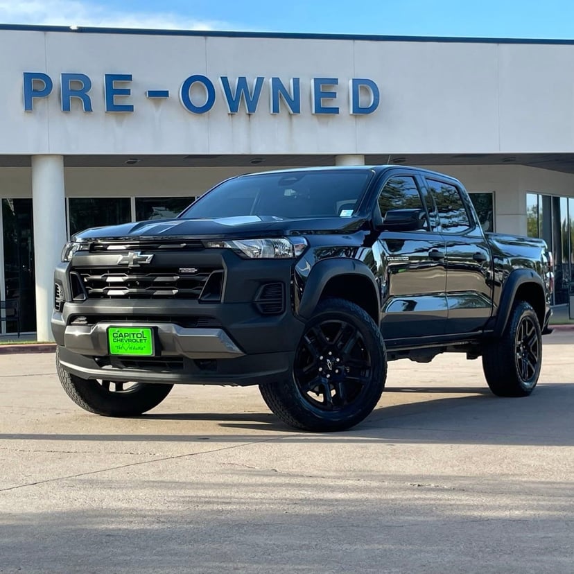 2023 Chevrolet Colorado - Image 2