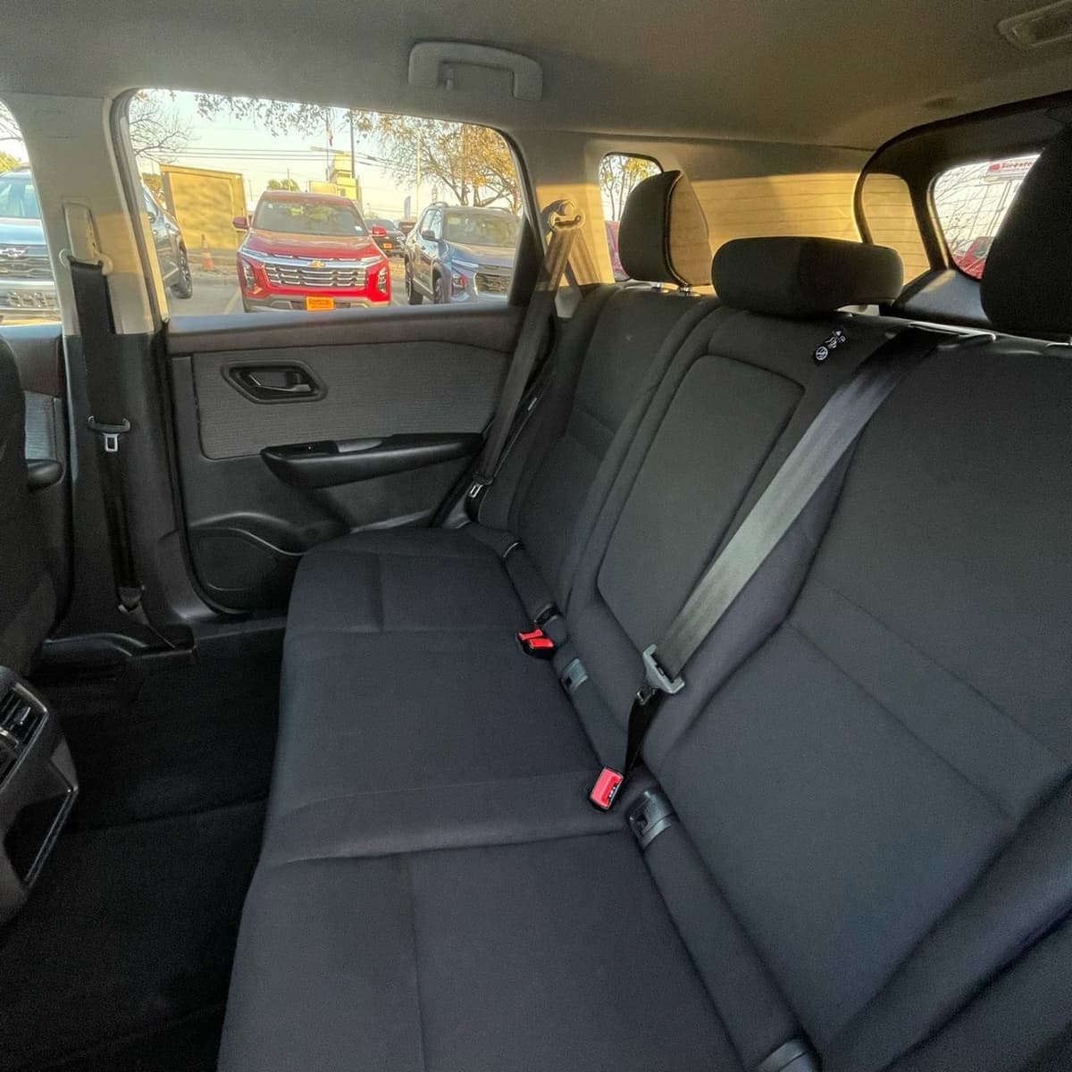 2023 Nissan Rogue - Image 24