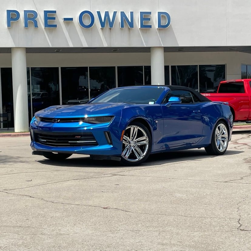 2018 Chevrolet Camaro - Image 2