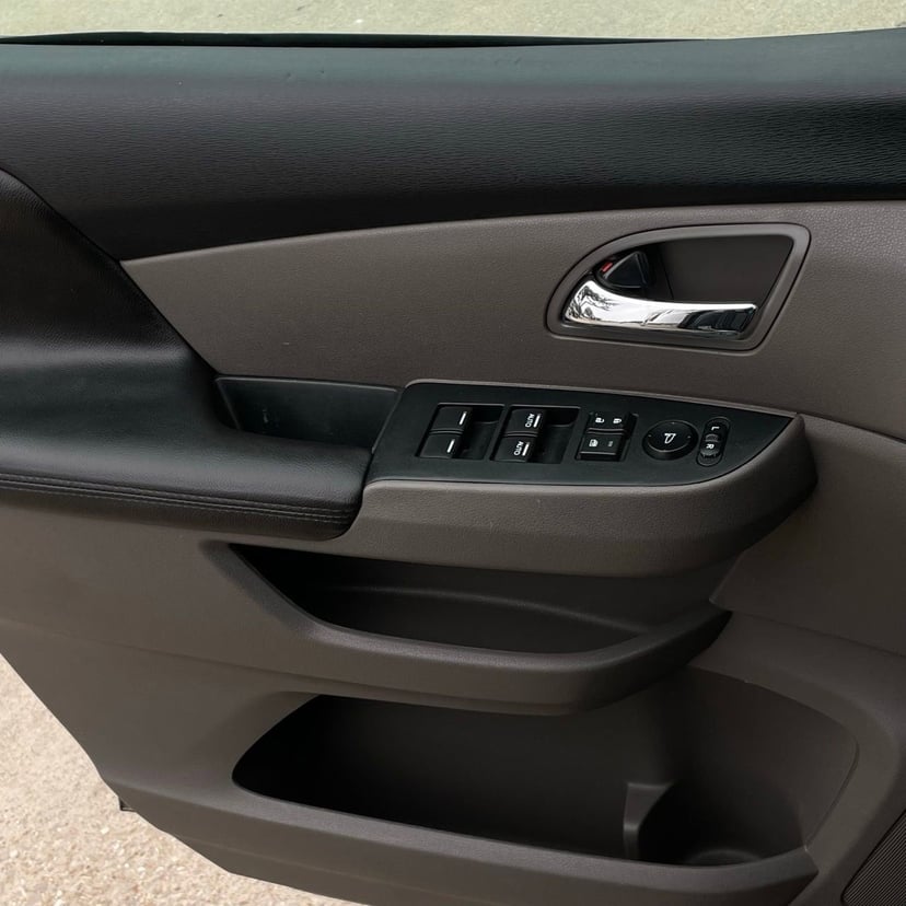 2014 Honda Odyssey - Image 20