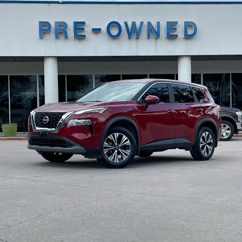 2023 Nissan Rogue - Image 2
