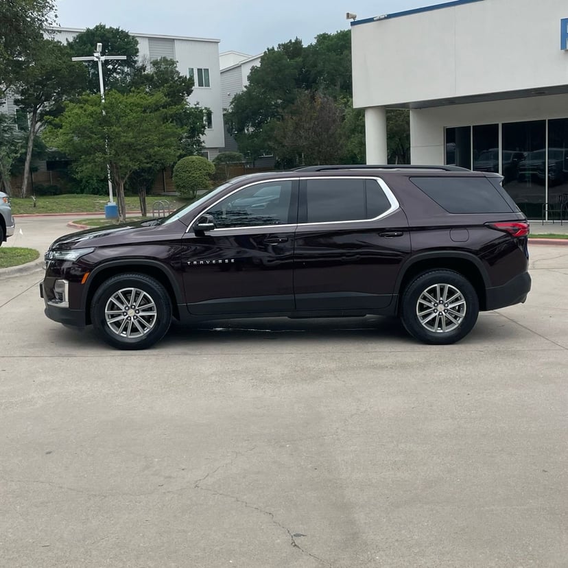 2023 Chevrolet Traverse - Image 3