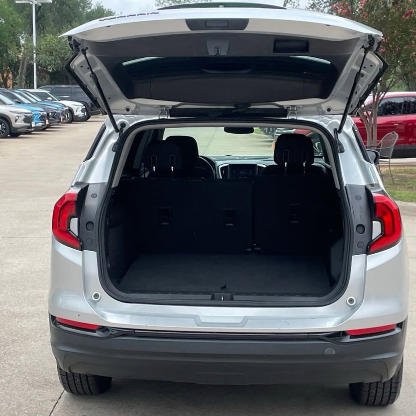 2020 GMC Terrain - Image 25