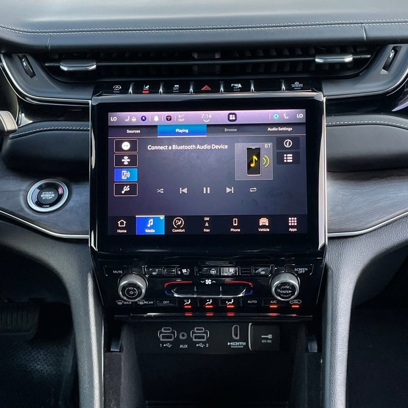 2023 Jeep Grand Cherokee - Image 18