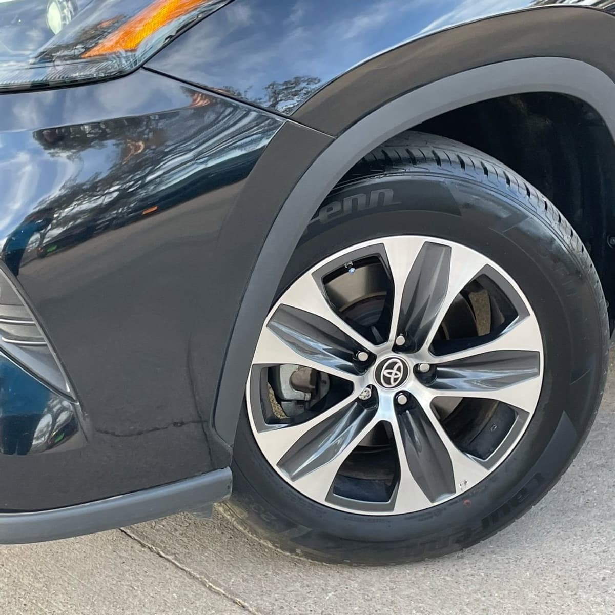 2024 Toyota Highlander - Image 8