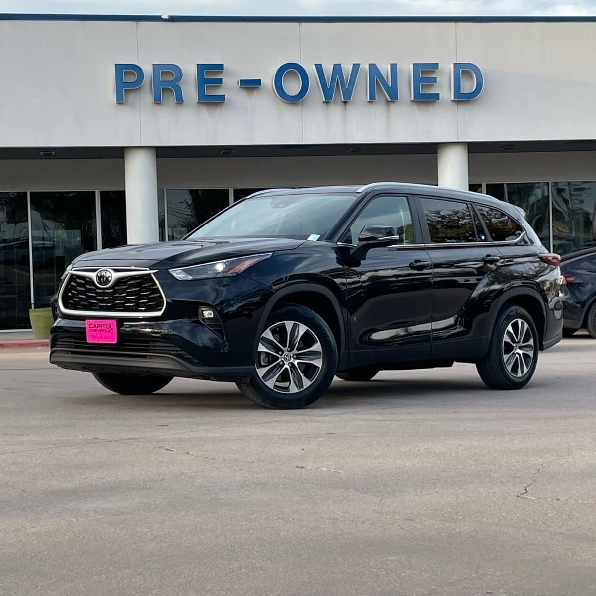 2024 Toyota Highlander - Image 1