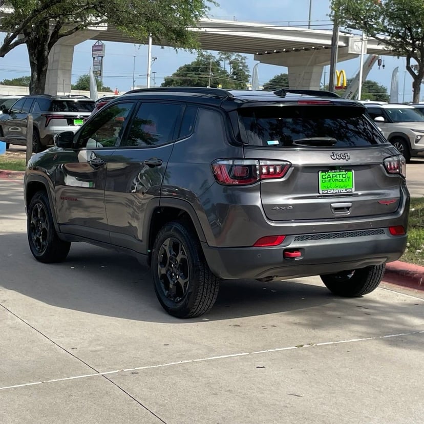 2023 Jeep Compass - Image 4