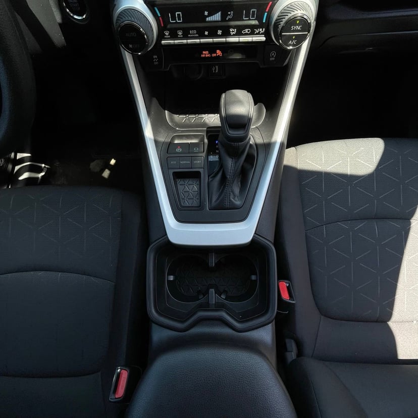 2024 Toyota RAV4 - Image 20