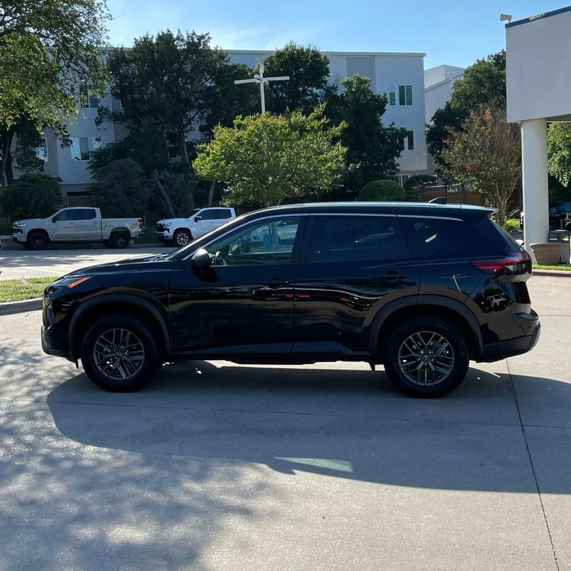 2024 Nissan Rogue - Image 3
