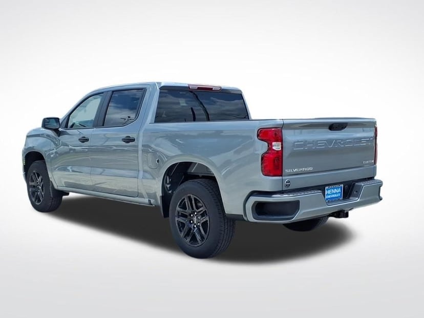 2026 Chevrolet Silverado 1500 - Image 4