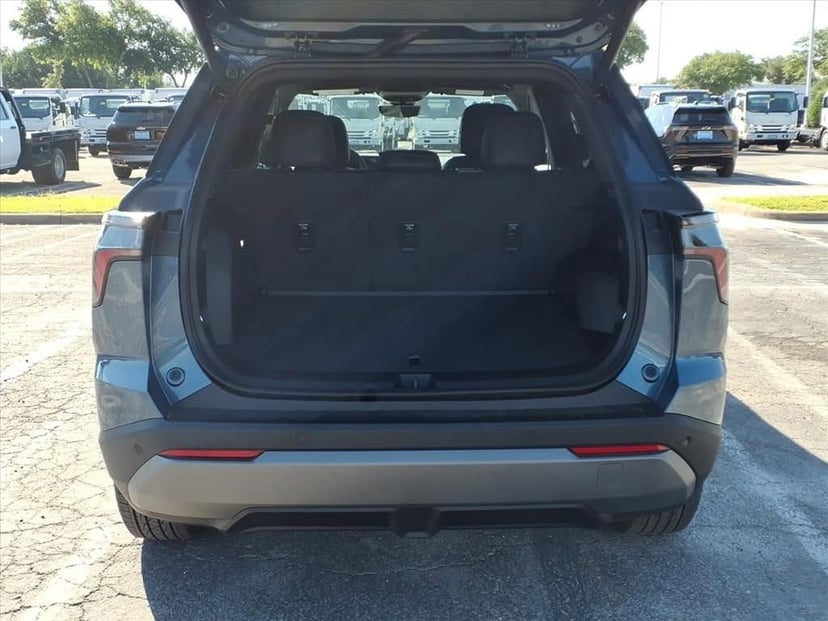 2026 Chevrolet Equinox - Image 10