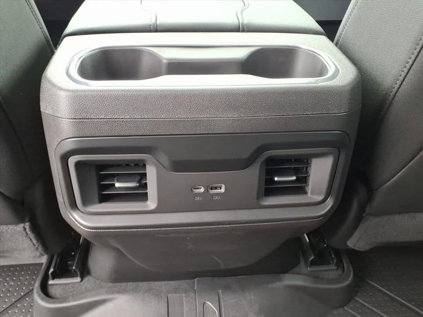2026 Chevrolet Silverado 1500 - Image 16
