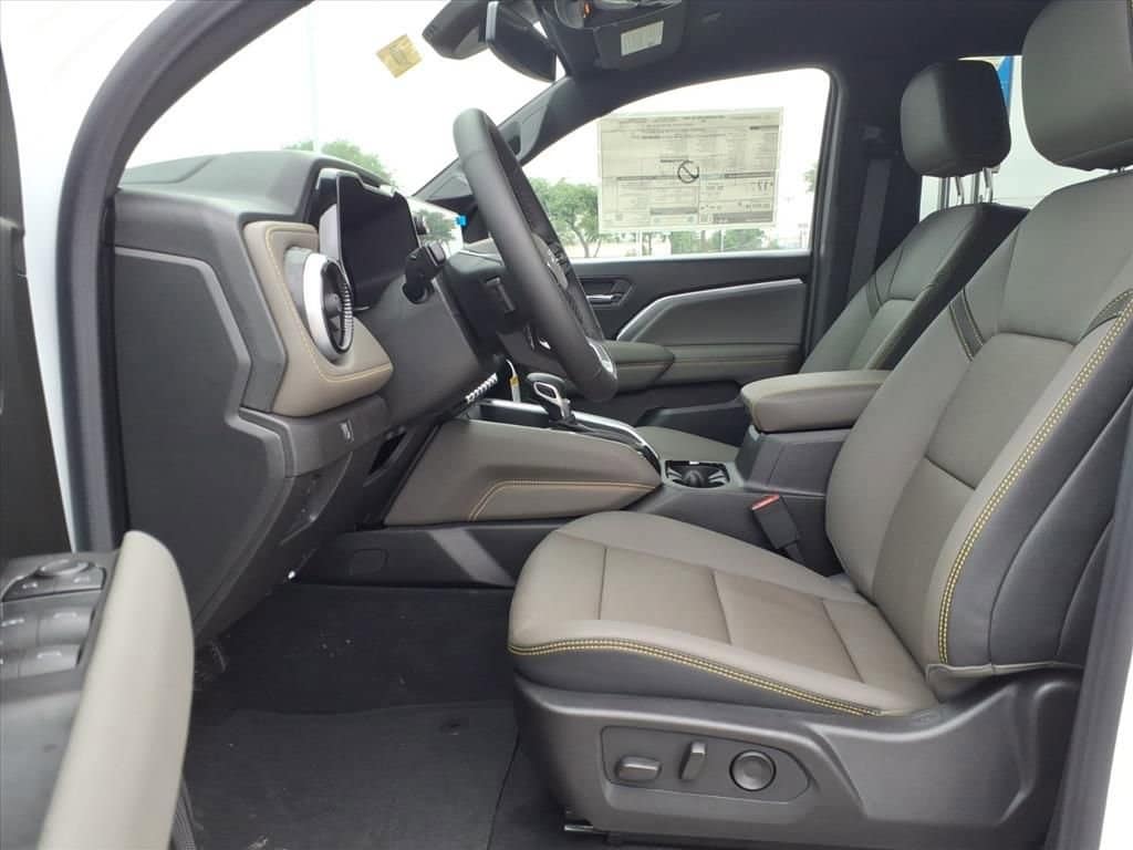 2026 Chevrolet Colorado - Image 16