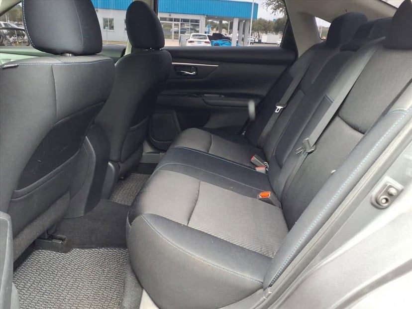 2017 Nissan Altima - Image 16