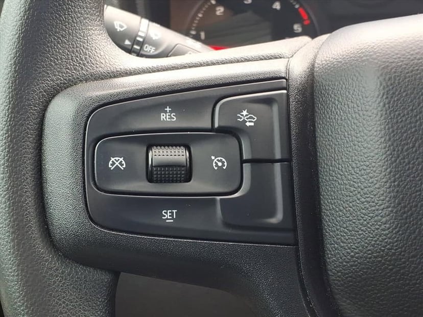 2025 Chevrolet Silverado 2500 HD - Image 32