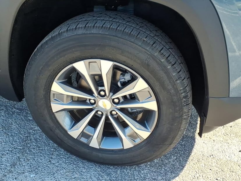 2026 Chevrolet Equinox - Image 9