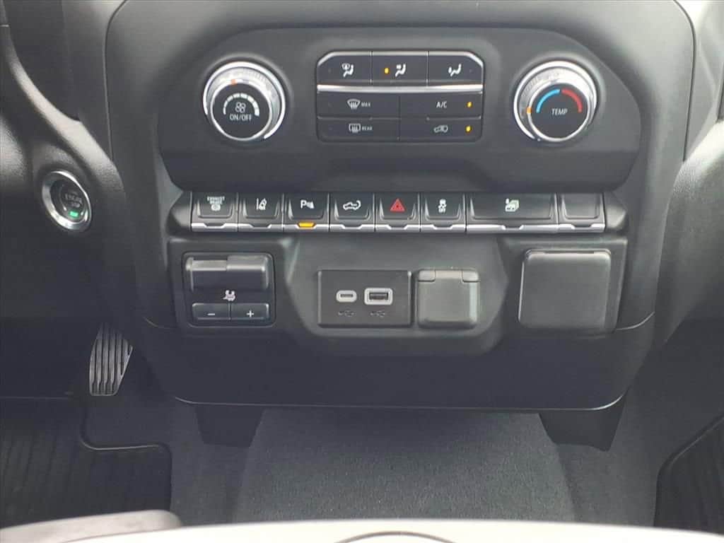 2025 Chevrolet Silverado 2500 HD - Image 28