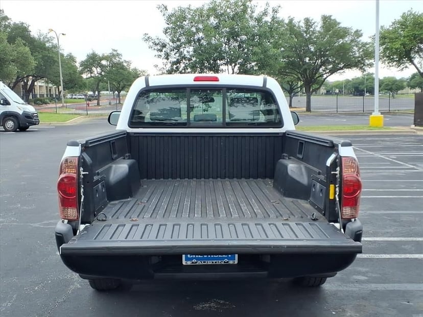2012 Toyota Tacoma - Image 12