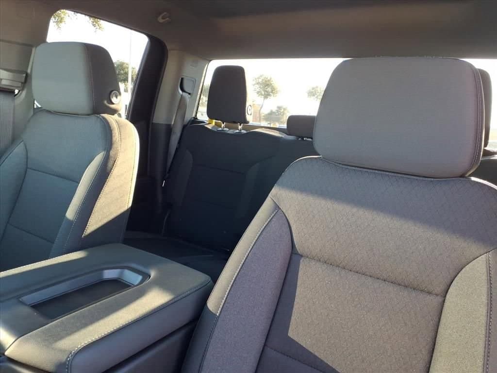 2026 Chevrolet Silverado 1500 - Image 12