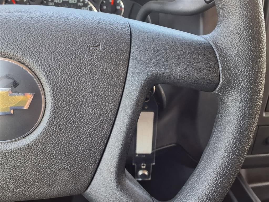 2025 Chevrolet Express Cutaway 3500 - Image 19