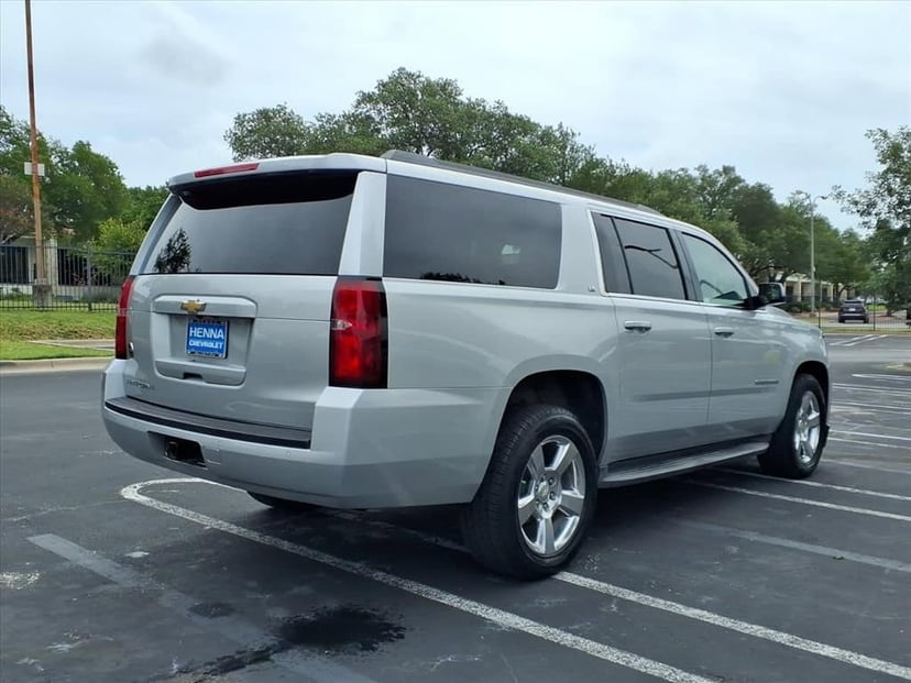 2016 Chevrolet Suburban - Image 5