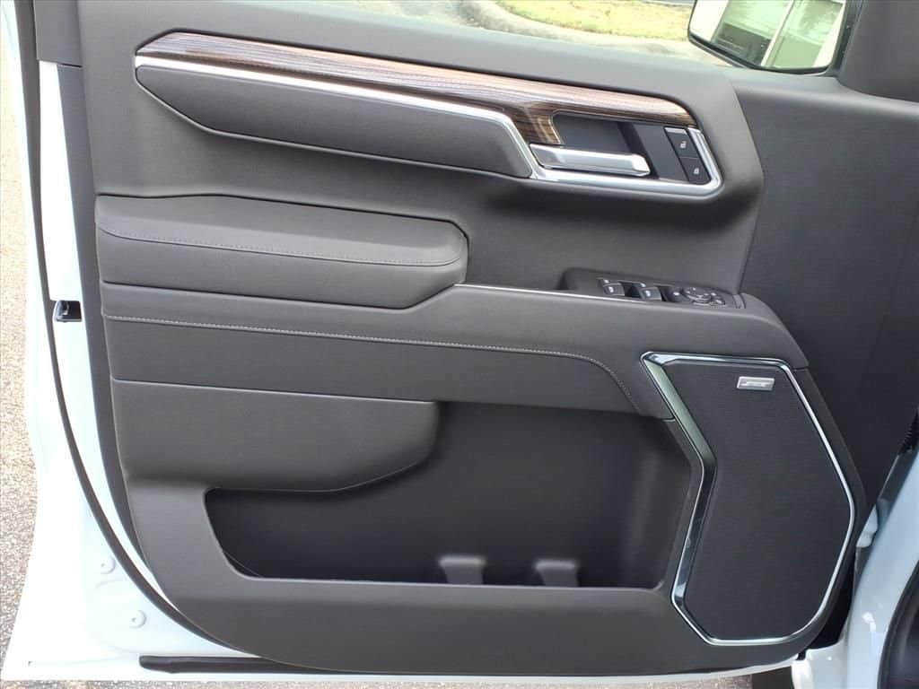 2026 Chevrolet Silverado 1500 - Image 9