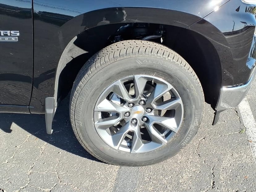 2026 Chevrolet Silverado 1500 - Image 8