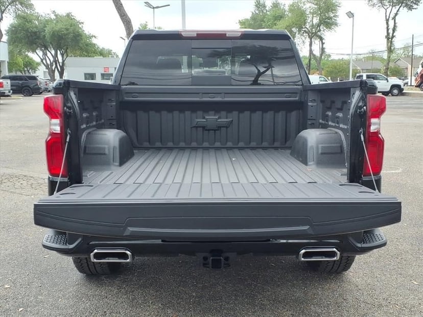 2026 Chevrolet Silverado 1500 - Image 8