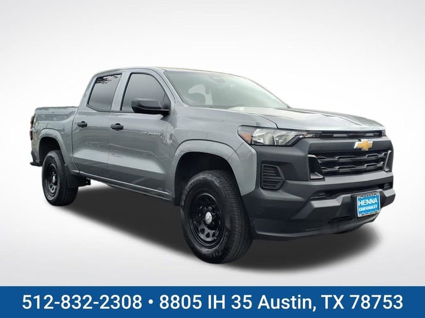 2025 Chevrolet Colorado - Image 2