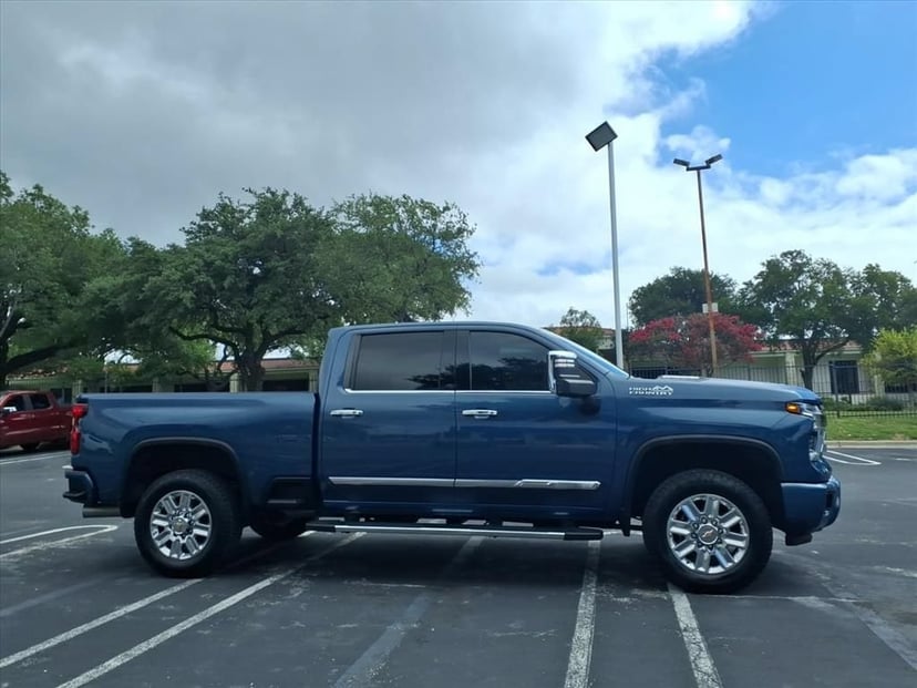 2024 Chevrolet Silverado 2500 HD - Image 1