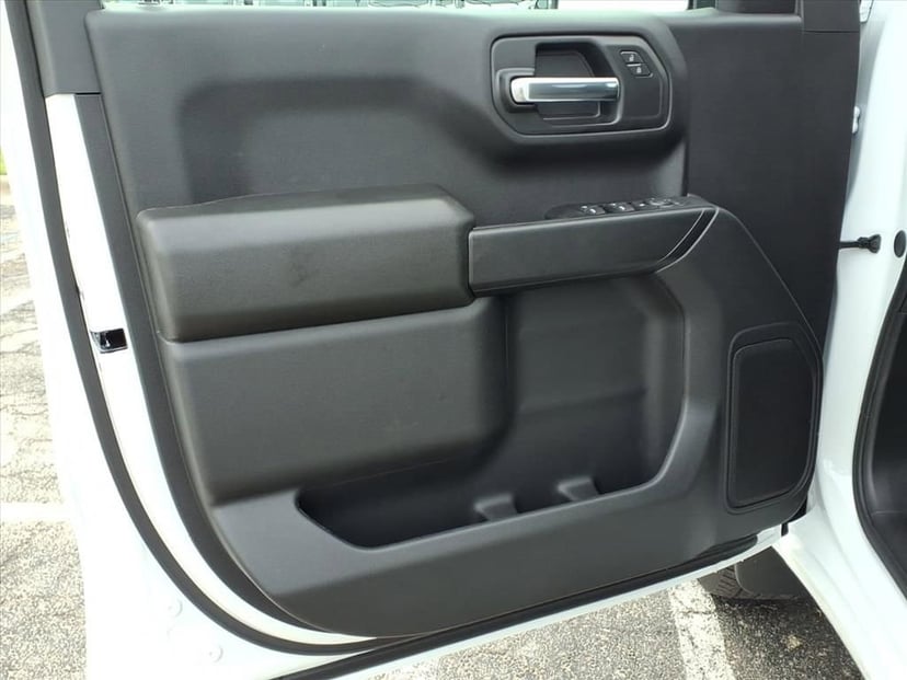 2026 Chevrolet Silverado 1500 - Image 11