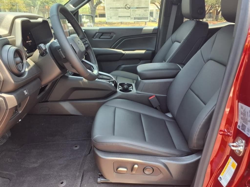 2026 Chevrolet Colorado - Image 6